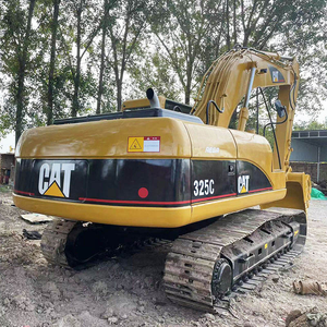 Excavatrice Caterpillar 325C d'occasion en bon état de marche, 25 tonnes, avec moteur de 140 kW et la plus grande réduction en vente - Product Image 2