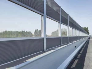 Otoyol ses bariyeri köprüsü ses yalıtım levhası şantiye gürültü azaltma makinesi ekipman ses yalıtımı