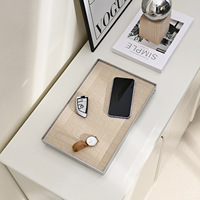 Plateau de rangement de bijoux de parfum de bureau simple et moderne haut de gamme lumière luxe décoration de la maison modèle chambre décorations de table basse