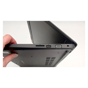 คุณภาพโรงงาน ราคาเยี่ยม แล็ปท็อปมือสอง DELL Latitude 3580 ขนาด 15.6 นิ้ว Intel Core i5 รุ่นที่ 7 แรม 8GB SSD 256GB จัดส่งฟรี - Product Image 1