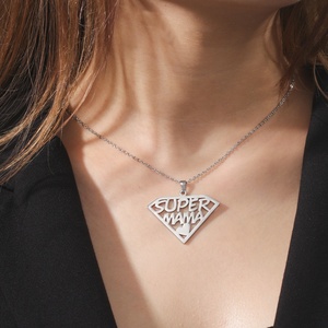 Super Mama Collier pour <span class=keywords><strong>Parents</strong></span> Anniversaire À La Mode Anime Collier Bijoux Femmes Fête Des Mères <span class=keywords><strong>Cadeau</strong></span> En Gros - Product Image 6