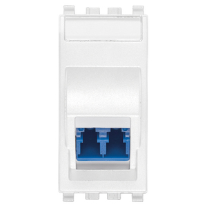 Prise optique Lc Mono blanche 4,1 x 2,8 x 5,3 pour connexions à fibre optique - Product Image 1