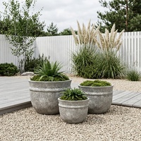 Pot de fleurs vintage d'extérieur en ciment, aspect pierre, résistant aux intempéries, rond et robuste, pour aménagement paysager de patio - Vente en gros