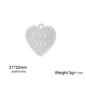 Pendentif Cœur en Acier Inoxydable Plaqué Or Gravé « Petite Sœur » – Cadeau Idéal pour Filles, Breloques pour Colliers et Bracelets - Product Image 6