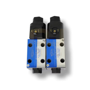 Solenoide Hidráulico Serie DG4V-3, Modelos DG4V-3-0A-M-U-H-100, DG4V-3-2A-U-L-H-60H, DG4V-3/5-0C/2A-M-P2/7/U1/7-H/T/V-7-40/52/54/56 - Product Image 5
