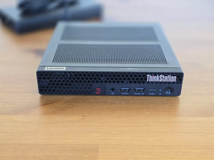 Petite station de travail originale ThinkStation P3 i7-13700/32GB/512GB SSD/230w Alimentation - Product Image 3