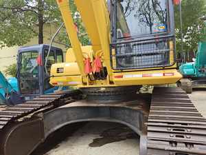 Excavadora sobre orugas Komatsu de 30 toneladas usada, con componentes clave, motor, caja de cambios, bomba de engranajes, cojinete PLC - Product Image 2