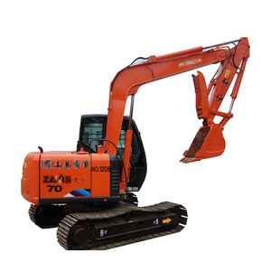 Excavatrice sur chenilles Hitachi ZX70 d'occasion en bon état, utilisée dans le secteur de la construction. Notation : 5.0 (7 avis) - Product Image 1