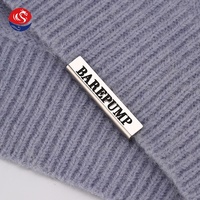 Accessoires de vêtements résistants aux acides, accessoires en alliage de zinc, logo de marque en relief, étiquettes métalliques rectangulaires couleur or clair pour jean