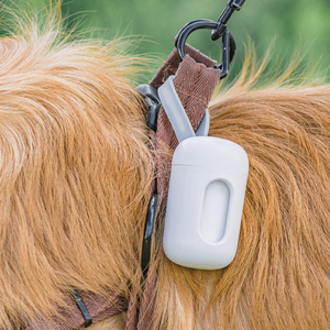 Distributeur de sacs à déjections canines avec clip en silicone pour laisse, support de sacs à déjections pour animaux de compagnie, accessoire pour promenades canines - Product Image 5