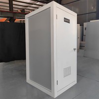 Toilettes mobiles préfabriquées en tôle colorée à bas prix pour chantier extérieur, usine et dortoir