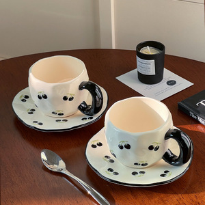 Hot Sale Handmade Heart Design Ceramic Coffee Mug and Saucer Exquisite Porcelain Tea Cup Irregular Mugs - Product Image 4