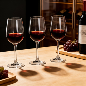 <span class=keywords><strong>Copa</strong></span> <span class=keywords><strong>de</strong></span> <span class=keywords><strong>Vino</strong></span> Europea Tradicional <span class=keywords><strong>de</strong></span> Tallo Largo Personalizada, Capacidad <span class=keywords><strong>de</strong></span> 9.98 oz, para Vinos Tintos/Blancos/Rosados, para Reuniones <span class=keywords><strong>de</strong></span> Amigos o Negocios - Product Image 2