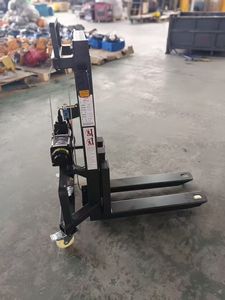 Mesin pengangkat barang elektrik palet lebar muatan mandiri untuk dijual truk kecil dipasang listrik 300kg <span class=keywords><strong>Forklift</strong></span> <span class=keywords><strong>Mini</strong></span> - Product Image 4