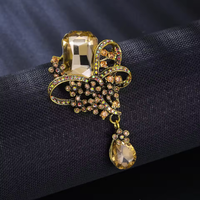 Broche de Zirconia con Flores Vintage Elegante al por Mayor, Colgante de Lujo, Joyería de Moda Versátil para Niñas y Mujeres, Regalo de Boda