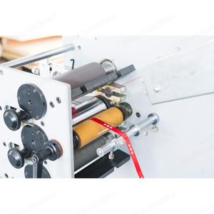 Impresora de etiquetas de tela flexográfica para etiquetas de cuidado de lavado de ropa, cinta de satén de poliéster, cinta de algodón - Product Image 4
