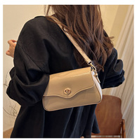 Sac à main bandoulière mini pour femme, style vintage de luxe au design classique, en PU effet cuir huilé, avec rabat ondulé et fermoir torsadé