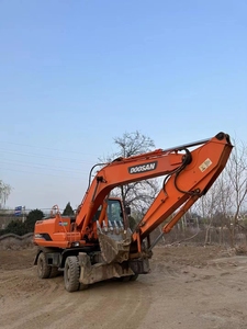 Excavadoras Doosan usadas de alta calidad, excavadora de ruedas de 21 toneladas, bomba de engranajes, rodamiento PLC para motor de construcción, motor de segunda mano - Product Image 3