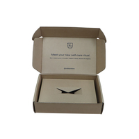 Boîte d'emballage d'expédition en carton ondulé recyclable et réutilisable avec laminage mat et gaufrage pour l'emballage de crème pour le visage et de cosmétiques