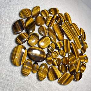 Piedra Preciosa Natural de Ojo de Tigre Amarillo Dorado de la Mejor Calidad, Corte Cabujón, Forma Mixta, Procedente de Rajasthan, para la Elaboración de Joyas - Product Image 4