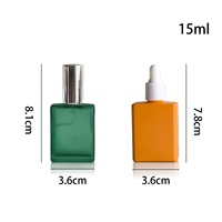 Hochwertige 15ml Quadratische Form Mattierte Farbige Glas-Sprühflasche Leere Parfümflasche Glas-Zerstäuberflasche