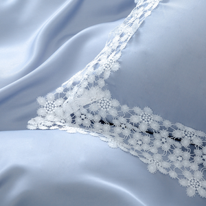 Juego de Ropa de Cama Nórdico Simple de Color Sólido con Borde de Encaje, Modal 100% Poliéster, Juego de Funda Nórdica de Lujo de Tres Piezas para Todas las Temporadas - Product Image 4