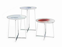 Hôtel bar appartement moderne métal fer étagères petite table basse en marbre bord rond