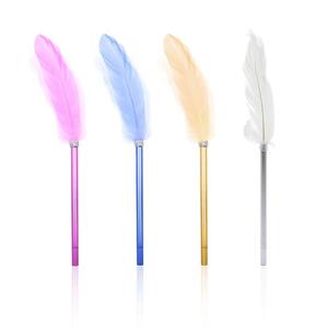 Vente en gros stylo à bille <span class=keywords><strong>plume</strong></span> <span class=keywords><strong>calligraphie</strong></span> naturelle teinte <span class=keywords><strong>plume</strong></span> pour écrire Signature cadeau mariage douche nuptiale fête approvisionnement - Product Image 4