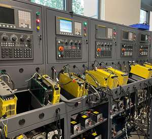 Nuevo Controlador de Sistema Integrado Original FANUC A02B-0281-B803 16i-MB con Unidad de Control LCD de 10.4 Pulgadas - Product Image 5