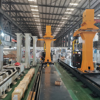 Robot de soudage à 7 axes personnalisé de 20 m avec moteur de 3 kW, alimentation 380 V pour l'industrie automobile et des structures en acier