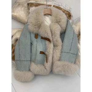 Korean-style Design Light Blue <strong>Denim</strong> <strong>Jacket</strong> <strong>Women</strong> Fashionable Lined Fleece Thickened Down-Filled Warm Faux Fur Plush Winter - Product Image 5