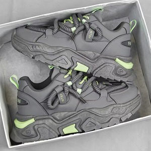 Zapatos de Hombre, Nuevas Zapatillas Deportivas Juveniles Modernas y Versátiles para Otoño, Zapatillas Blancas para Correr con Suela Gruesa que Aumentan la Altura - Product Image 4