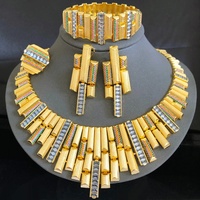T040B Ensemble de bijoux de mariage brésilien italien vintage haut de gamme plaqué or 18 carats Lagos Collier Boucles d'oreilles Alliage Fashion Dubai Bridal