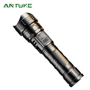 Linterna inteligente recargable con alcance de 200m, LED, aluminio aeronáutico, carga rápida USB tipo C, resistente al agua, con zoom, luz de mano - Product Image 5