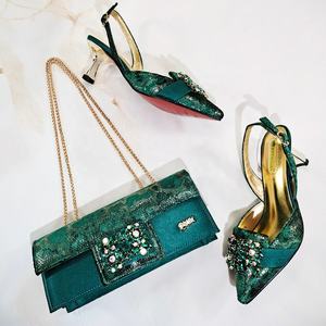 Sepatu dan Tas Set Warna Merah Italia untuk Wanita, Pakaian Pesta Baru, Model Wanita, Hak Tinggi 7 CM, PU Floral, Sepatu Musim Panas Kulit PU - Product Image 1