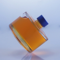 Bouteille en verre cylindrique courte de 50 ml, 100 ml, 200 ml avec finition givrée et gravure, bouteille à spiritueux transparente et bouchon à vis pour whisky/vodka