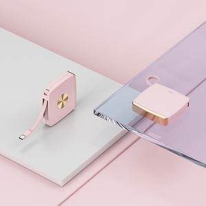 Cargador Portátil de Alta Calidad, Mini Banco de Energía Compacto de 5000 mAh, Cargador de Emergencia para Viajes al Aire Libre con Cable y Colgante - Product Image 3