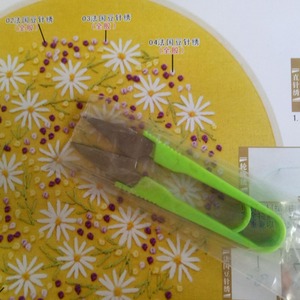 Jinhao Embroidery Scissors Stainless Steel 30mm <b>Foldable</b> For Cross Stitch And Ribbon Embroidery - Product Image 3