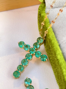 Xinfly 1.40ct <b>Emerald</b> Jesus Cross <b>Pendant</b> 18k Yellow Gold For Women - Product Image 2