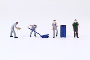 Figura in scala 1:64 di un meccanico per un'auto modello, accessori per officina, figura di operatore da 0 kg - Product Image 6