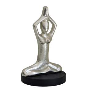 รูปปั้นโยคะผู้หญิงทำจากอะลูมิเนียมสีเงิน งานแฮนด์เมด สไตล์มินิมอล นามธรรม สำหรับนั่งสมาธิ บนฐานสีดำ เหมาะสำหรับตกแต่งบ้าน สำนักงาน หรือเป็นของขวัญ - Product Image 1