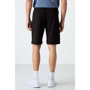 Pantalones Cortos para Hombre Air Jones Albie Negros de Corte Estándar - Cómodos, de Tela Interlock de Mezcla de Algodón, Modelo 81241 - Product Image 5