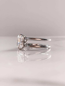 Bague de mariage élégante et romantique en or plaqué 14 carats avec diamant de laboratoire certifié IGI pour femme, alliance de mariée, bijoux de fête et de mode raffinés - Product Image 3