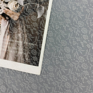 Tela de Encaje de Malla Transparente Francesa con Flores 3D de Poliéster Blanco Elegante al por Mayor para Vestido de Novia con Velo - Product Image 3