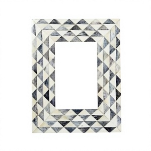 Cadre photo suspendu vertical en os incrusté, fait main, léger, imperméable, imprimé, élégant, pour la décoration intérieure - Product Image 2