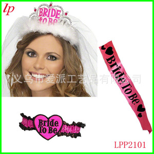 Ensemble trois pièces pour future mariée avec couronne, écharpe et jarretière LPP2101 - Product Image 1