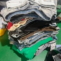 Jeans usagés en gros, shorts en jean de seconde main en balles pour revendeurs, balles de vêtements vintage, vêtements usagés pour femmes, vente chaude