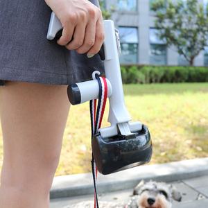 Toilette pour chien 2 en 1 avec distributeur de sacs à ordures, outil de nettoyage extérieur, ramasse-crottes pour chien - Product Image 4