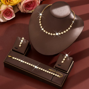 Ensemble de <span class=keywords><strong>bijoux</strong></span> pour femmes, collier, boucles d'oreilles pendantes, bracelet, strass, forme de losange, fleur, mode, trois pièces, <span class=keywords><strong>cadeau</strong></span> de la Saint-Valentin - Product Image 4