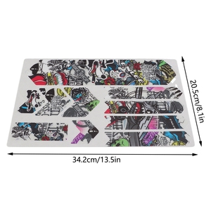 Autocollants <span class=keywords><strong>de</strong></span> <span class=keywords><strong>protection</strong></span> pour cadre <span class=keywords><strong>de</strong></span> vélo ENLEE, <span class=keywords><strong>film</strong></span> décoratif 3D pour cadre <span class=keywords><strong>de</strong></span> vélo, pour vélos <span class=keywords><strong>de</strong></span> montagne et <span class=keywords><strong>de</strong></span> route, motif anime - Product Image 3